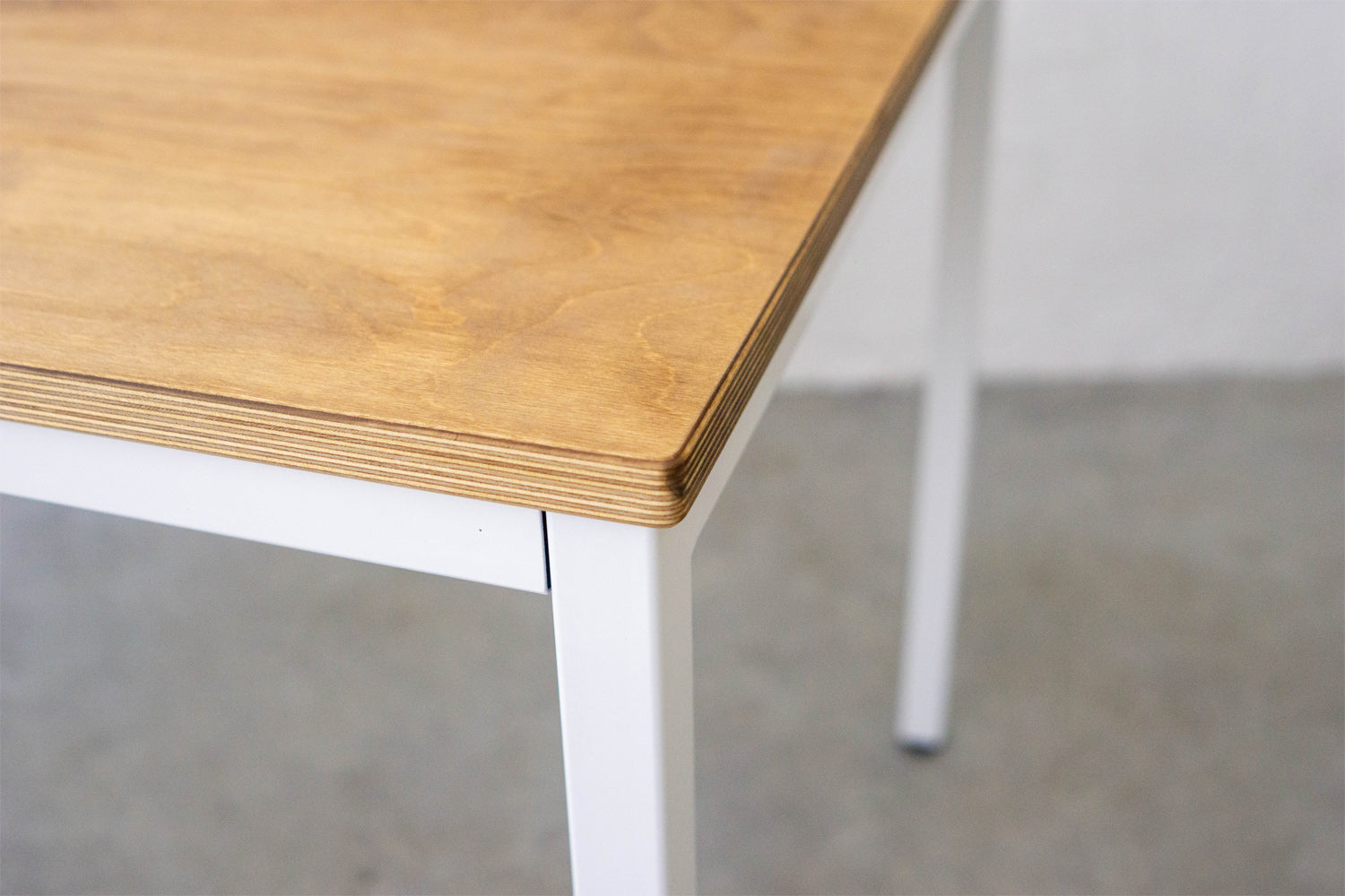 バーチブラウン×ホワイト