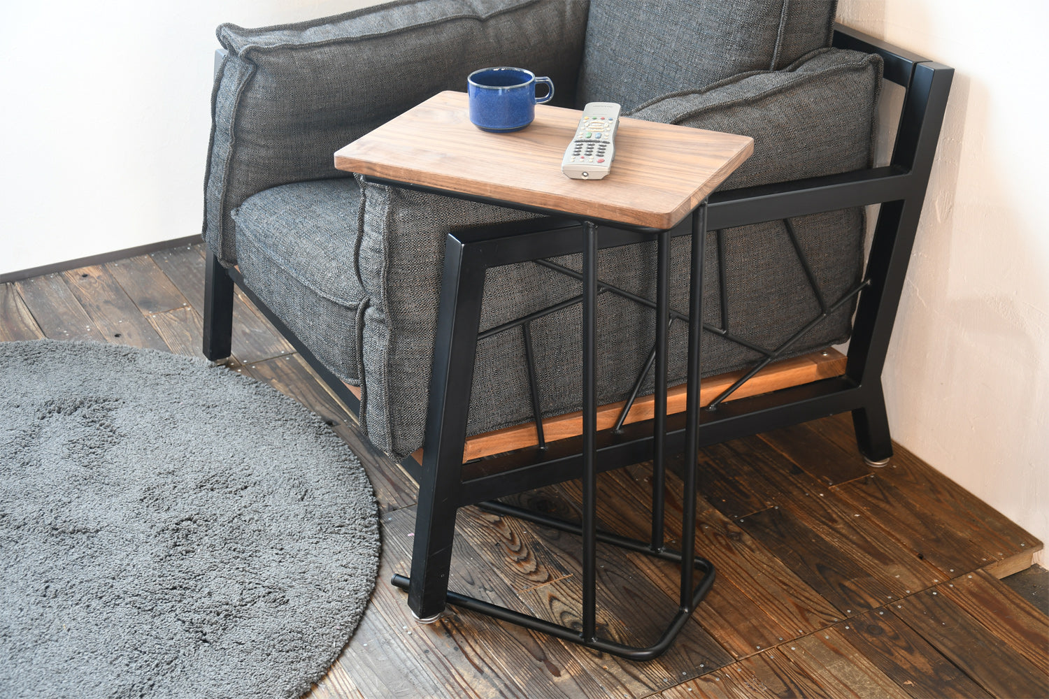 ウォールナット×マットブラック