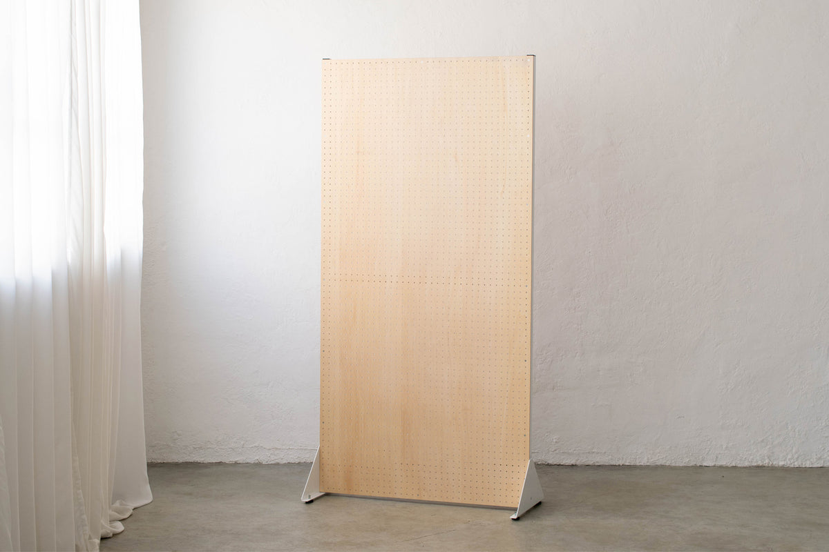 有孔ボードタイプ 表面 ホワイト