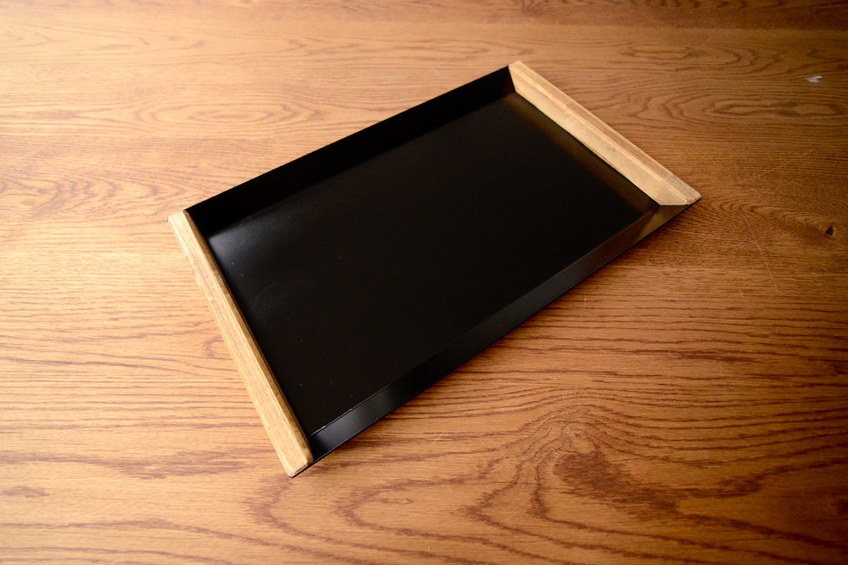 M マットブラック