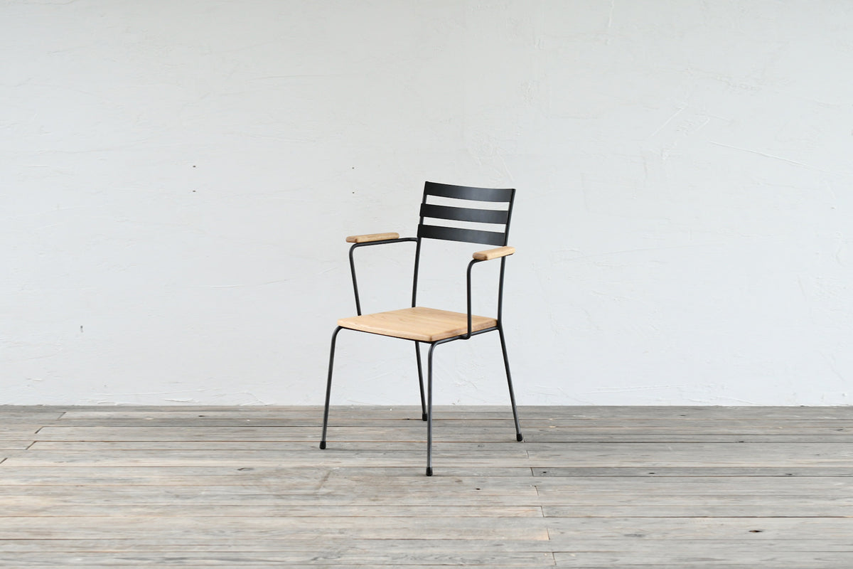 オーク・ナチュラル×マットブラック