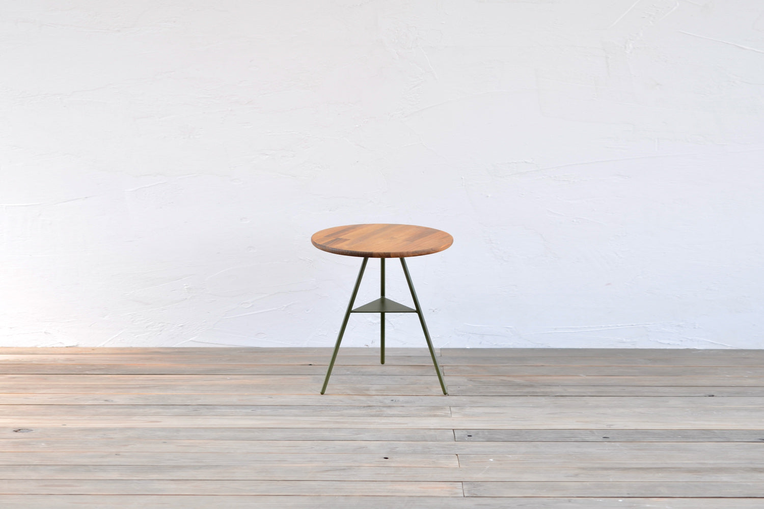 TRIPOD TABLE - Woodtop Low