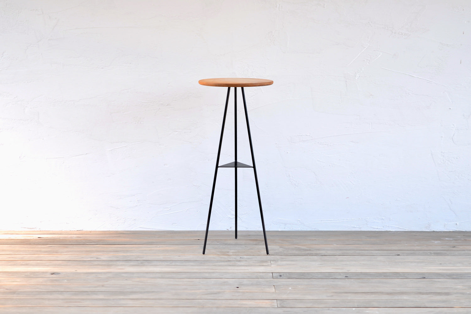 TRIPOD TABLE - Woodtop High