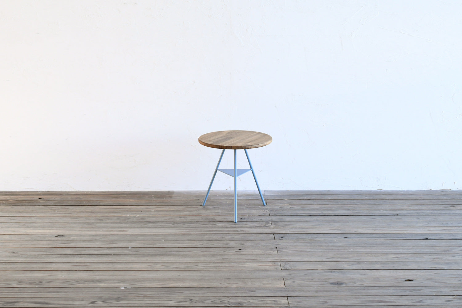 TRIPOD TABLE - Woodtop Low