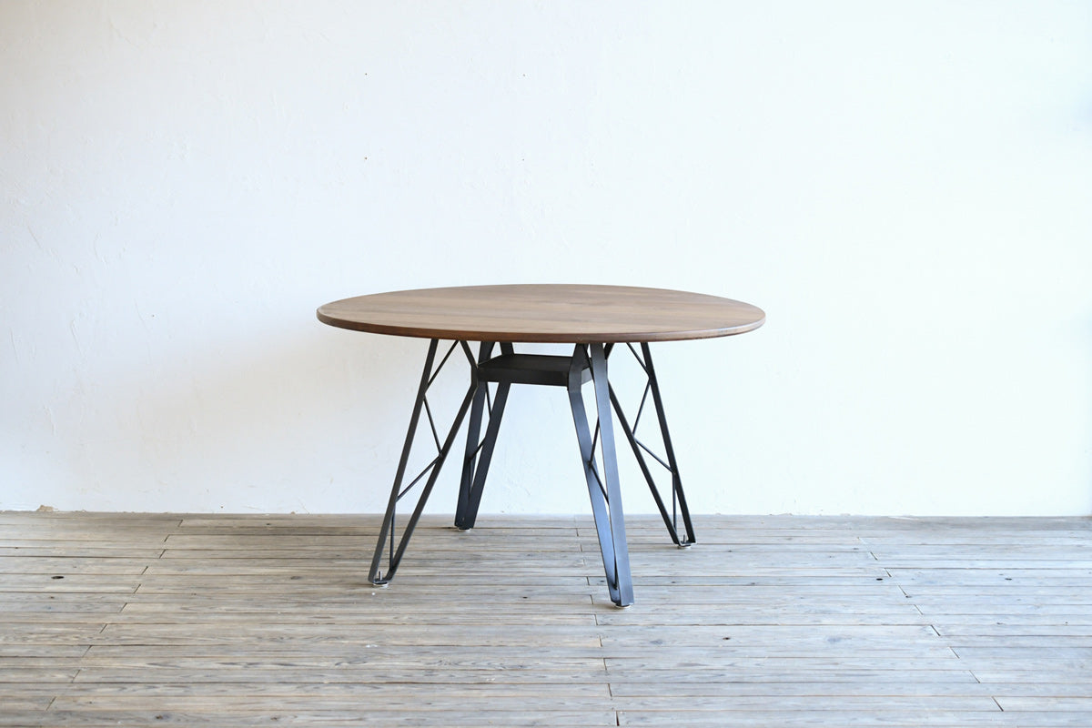 ウォールナット×マットブラック