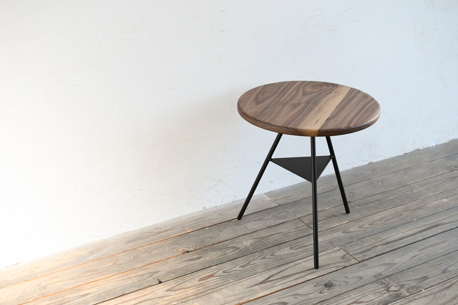 TRIPOD TABLE - Woodtop Low