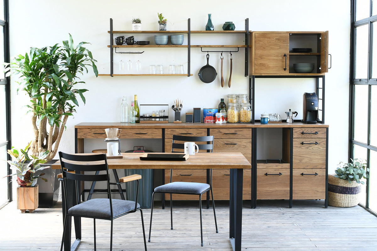 右:上段収納付 / 左下:ゴミ箱スペース付