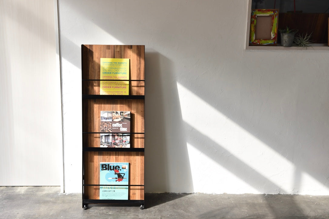 パイン・ブラウン×マットブラック