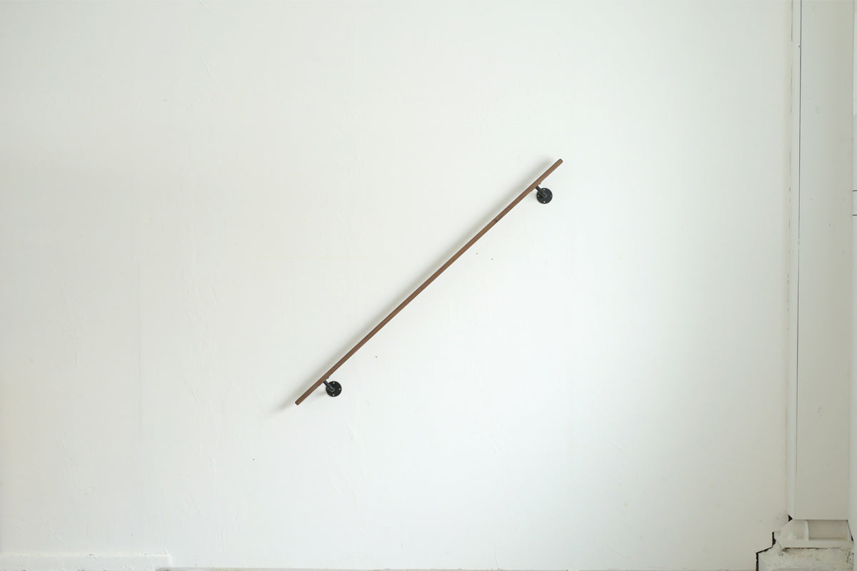 4CC87A8C-C916-4ABB-8F8D-