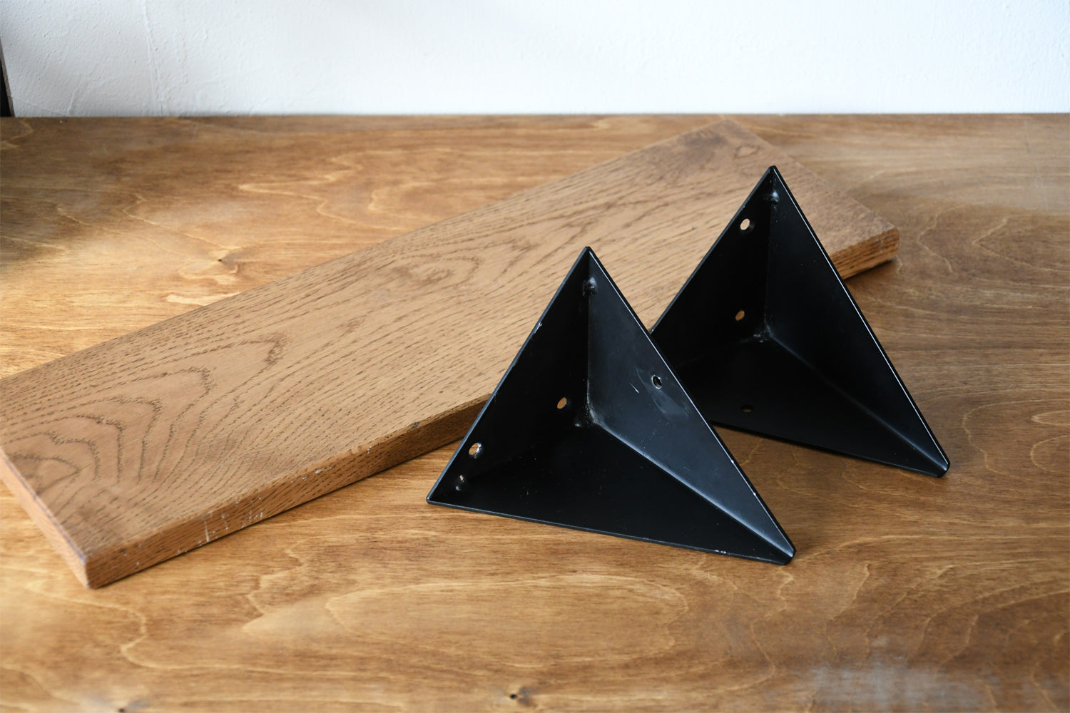 棚板とブラケット2個をセット